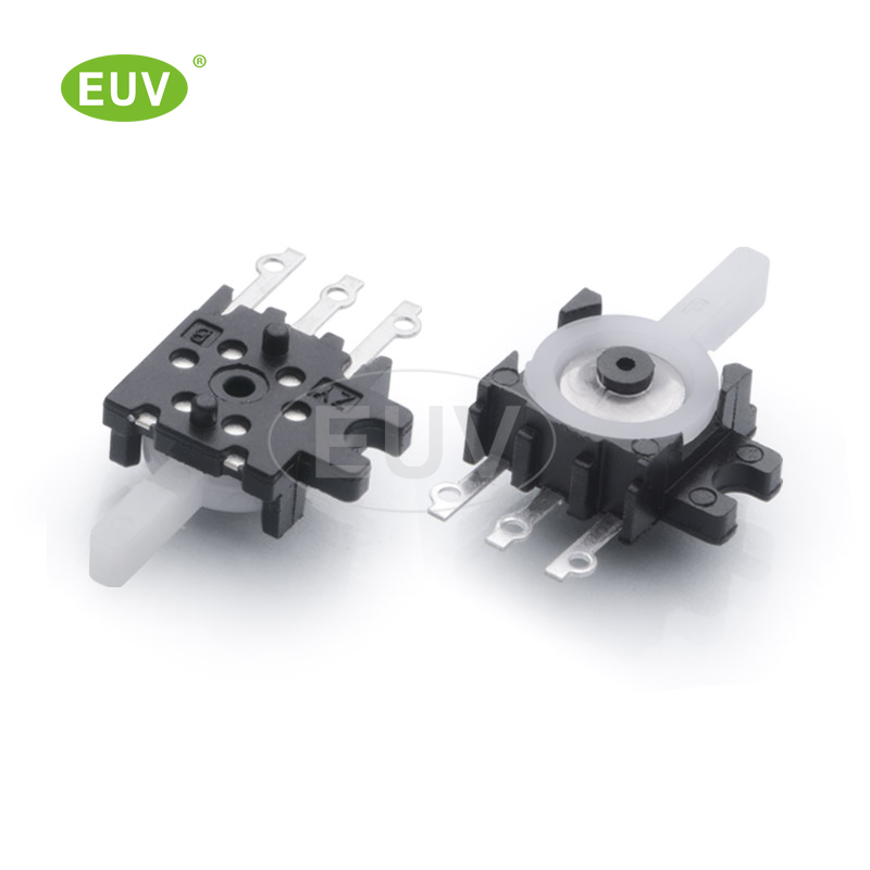 7.5mmx3.8mmx13.5mm 臥式側按 2極開閉常開 插件檢測開關